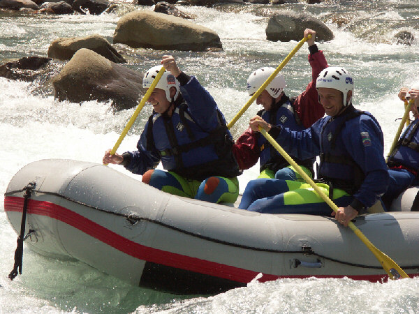 sport rafting in estate