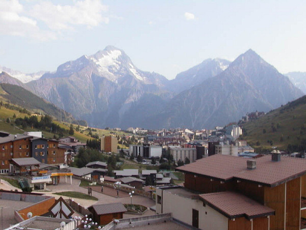 Il paese di Les Deux Alpes in Estate