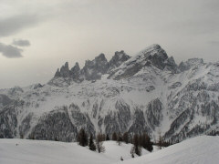Panorama dalle piste da sci di Falcade. Foto ripresa dalla pista che scende verso il passo Valles.