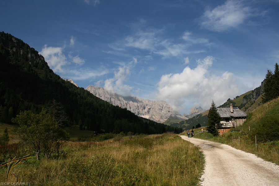 foto recensione escursione mountain bike