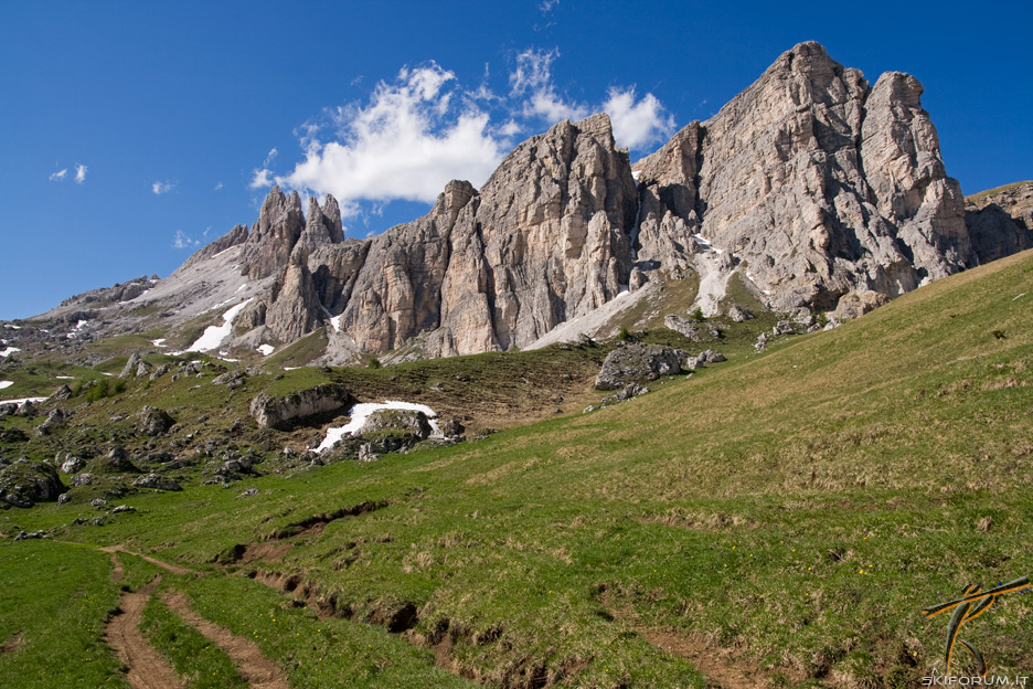 1147-la-rocchetta-dolomiti-foto.jpg