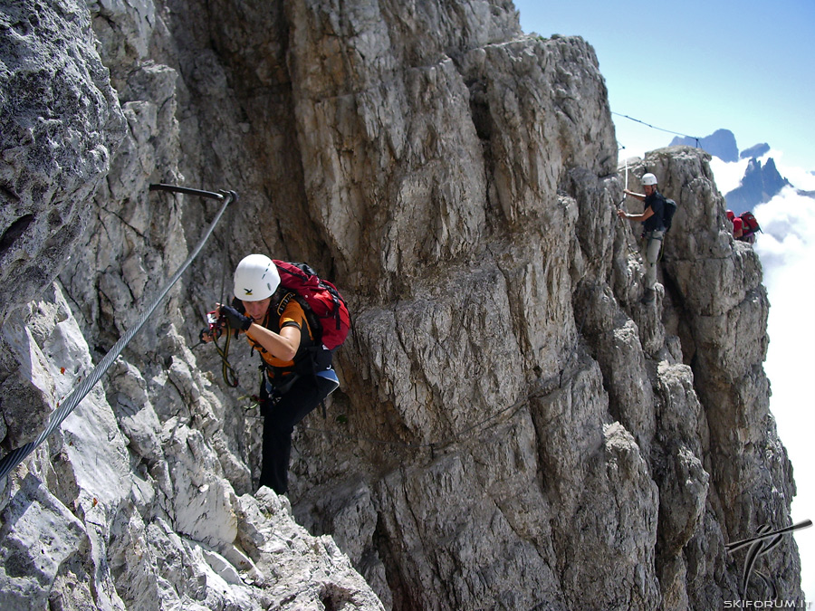 1507-spettacolare-passaggio-ferrata.jpg