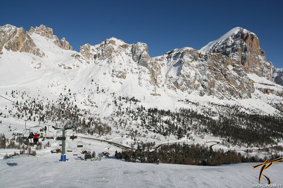 1633-panorama-dal-col-gallina.jpg