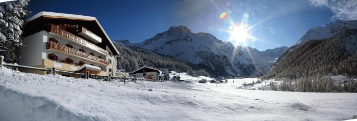 foto esterno hotel Cristallo a Solda