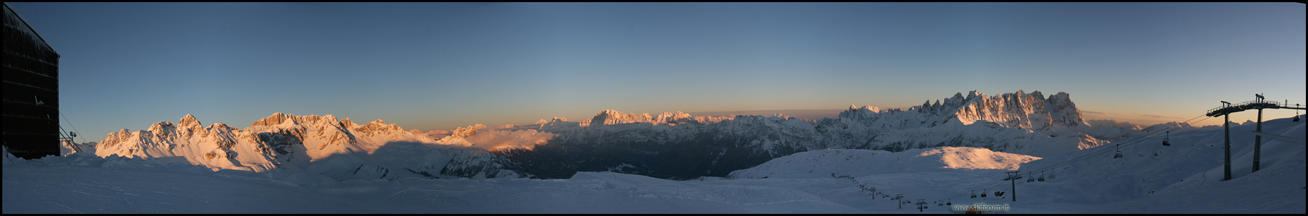 foto panoramica enrosadira dolomiti