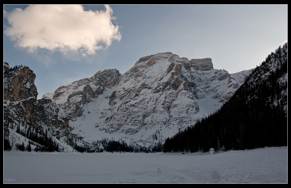 2320-lago-braies-croda-becco.jpg