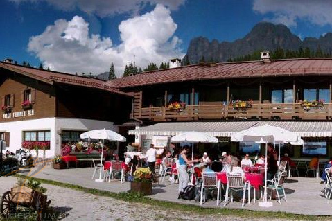 terrazza albergo Frommeralm di Caressa ski