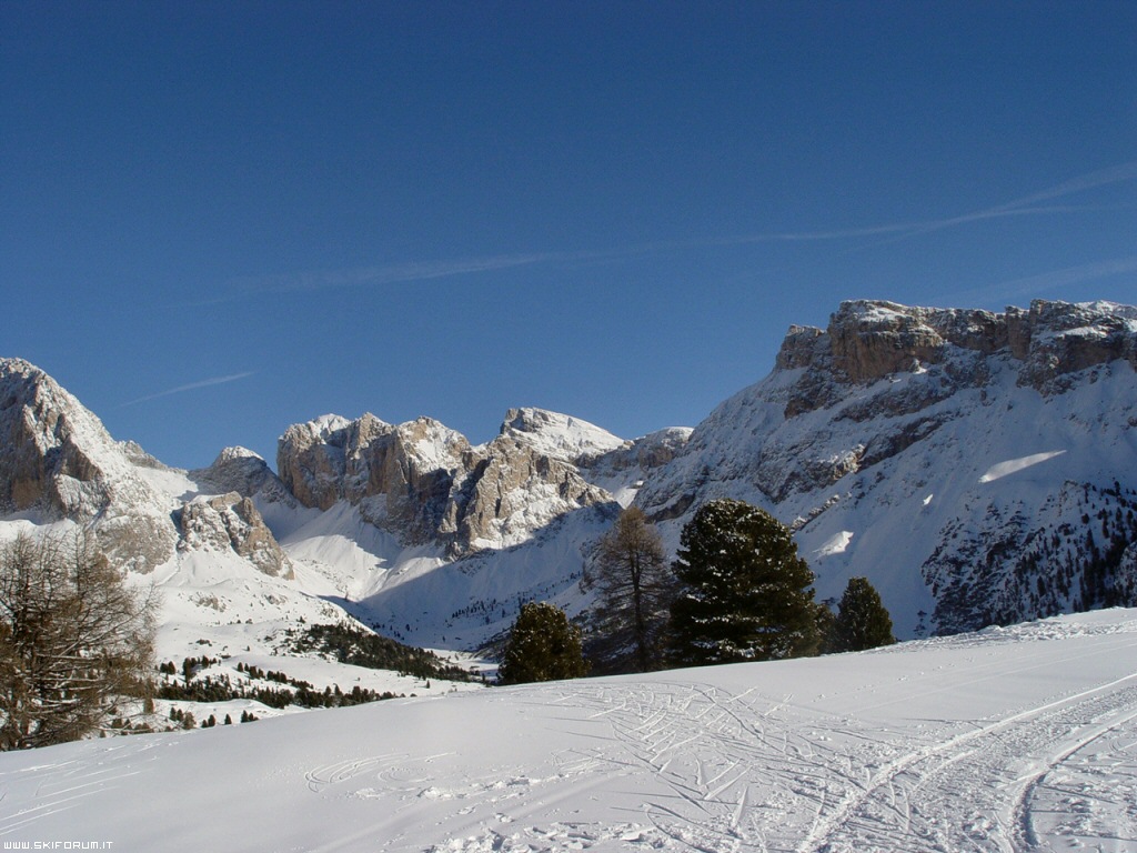 foto alpe cisles innevata