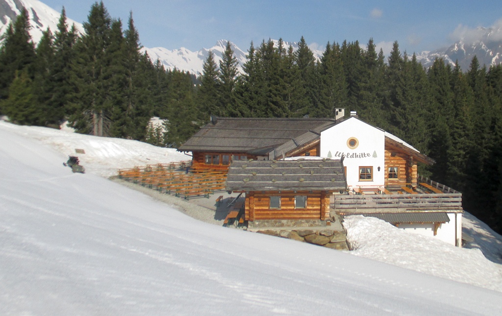 4921-rifugio-waldhutte.jpg