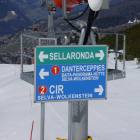 Cartello bivio Danterceppies - Cir foto cartello piste sci val Gardena