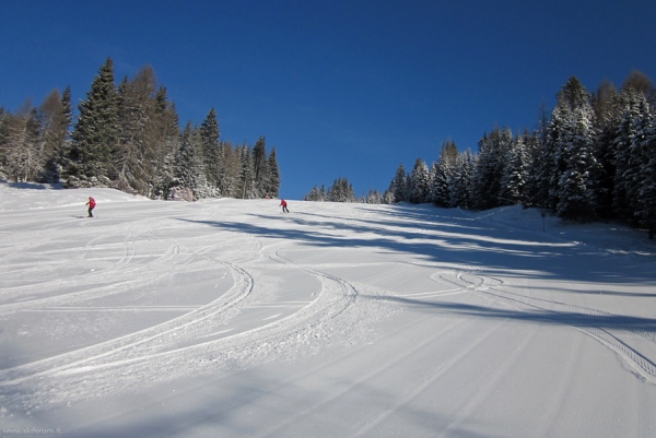neve in pista da sci