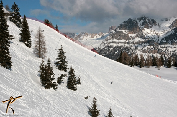 immagine muro pista sci