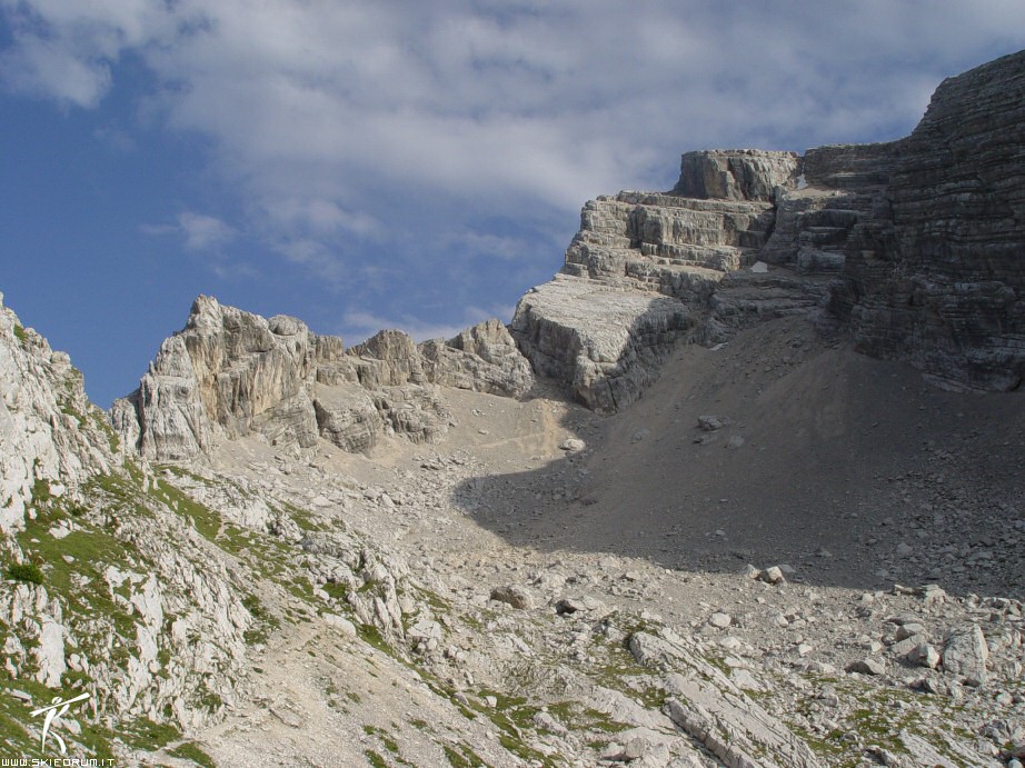 11238-i-becet-la-bala.jpg