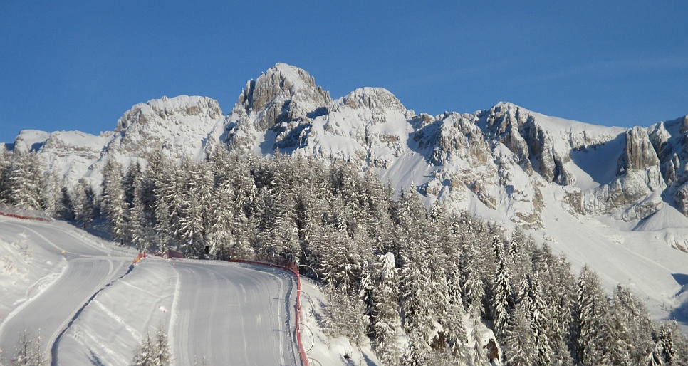 115170-piste-dolomiti.jpg
