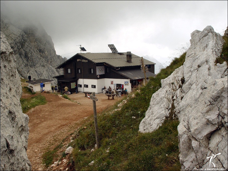 11839-rifugio-averau.jpg