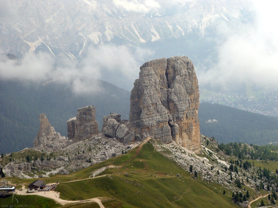 11842-foto-cinque-torri.jpg