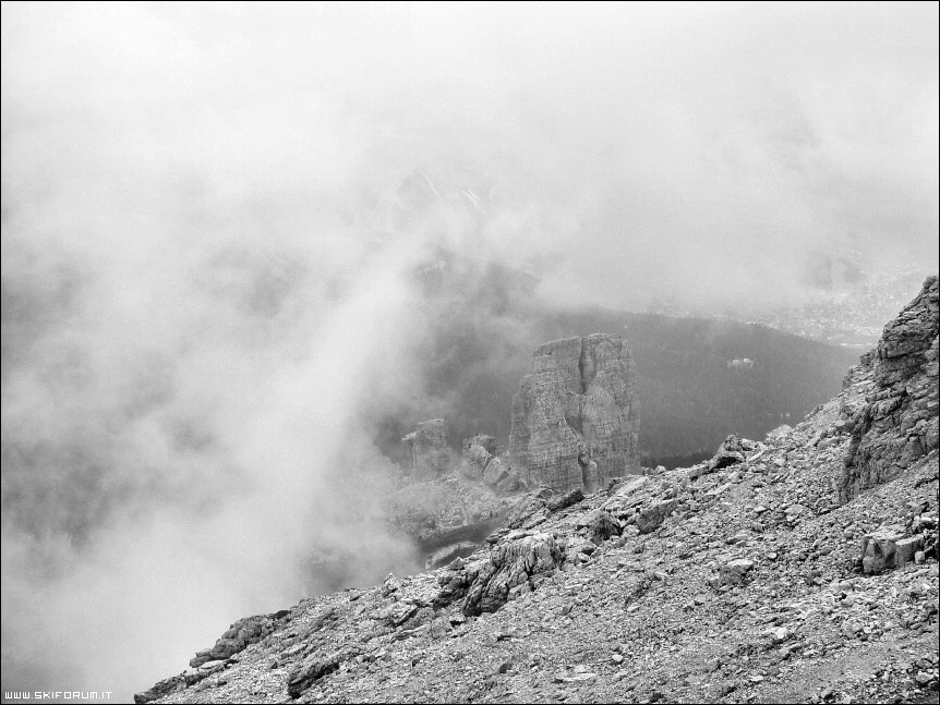 11845-bn-cinque-torri.jpg