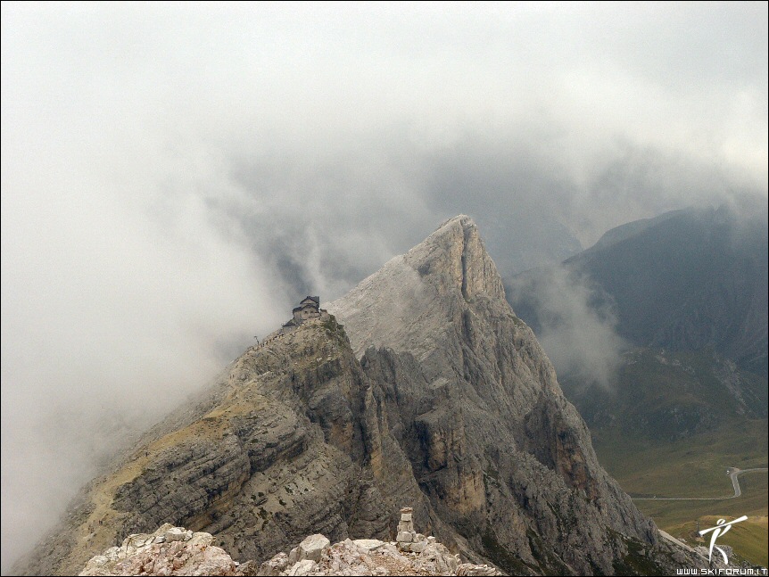 11850-nuvolau-rifugio.jpg