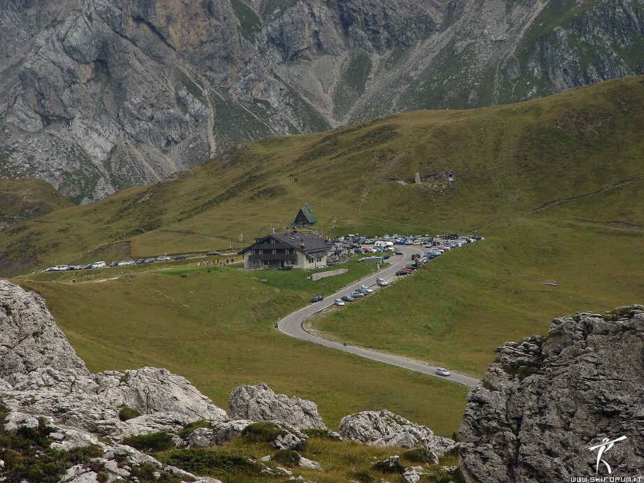 11932-passo-giau-dolomiti-foto.jpg