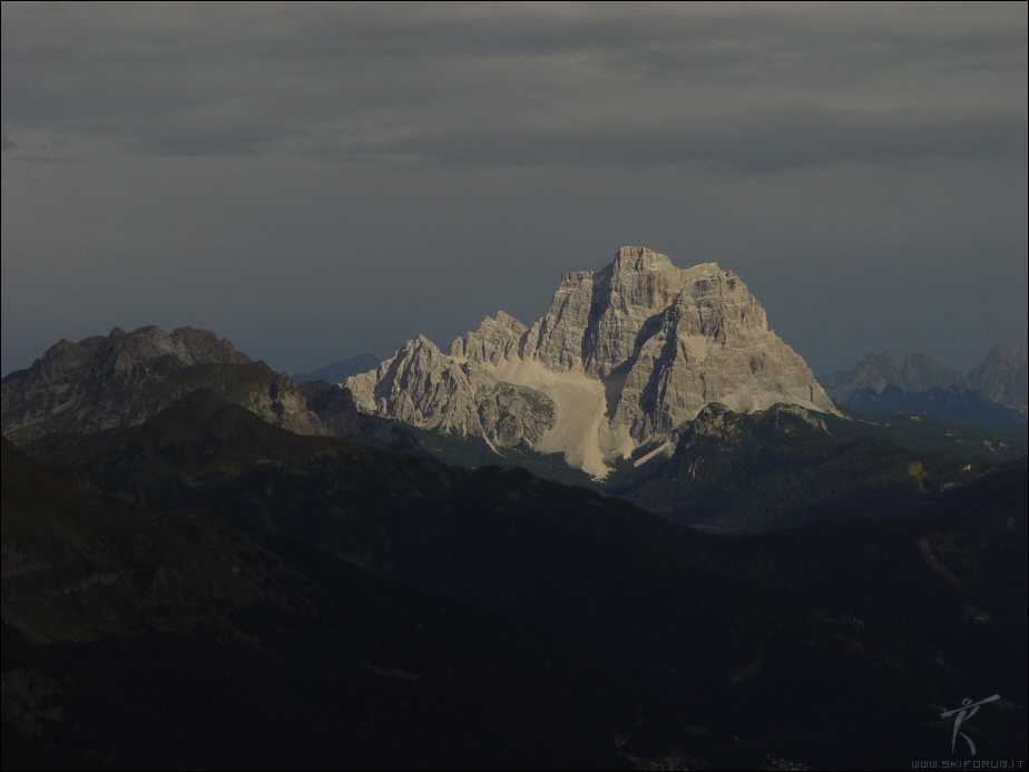 12198-pelmo-dolomiti.jpg