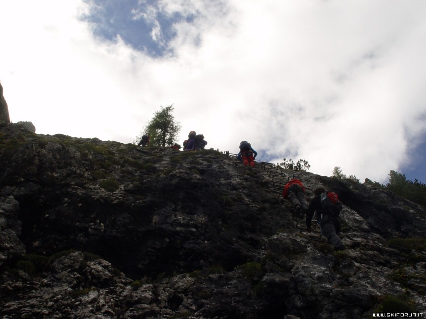 12966-scalette-ferrata.jpg