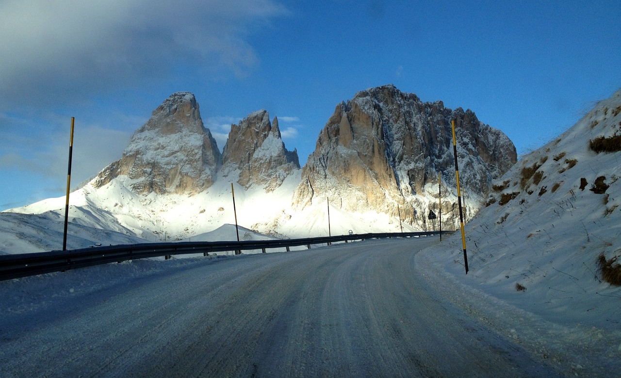 137641-vista-sassolungo-da-passo-sella.jpg