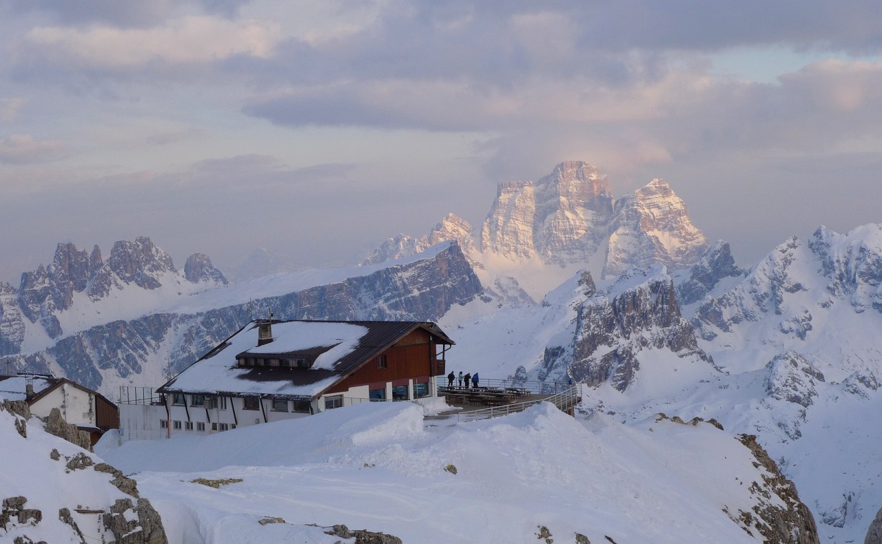 143412-rifugio-lagazuoi.jpg