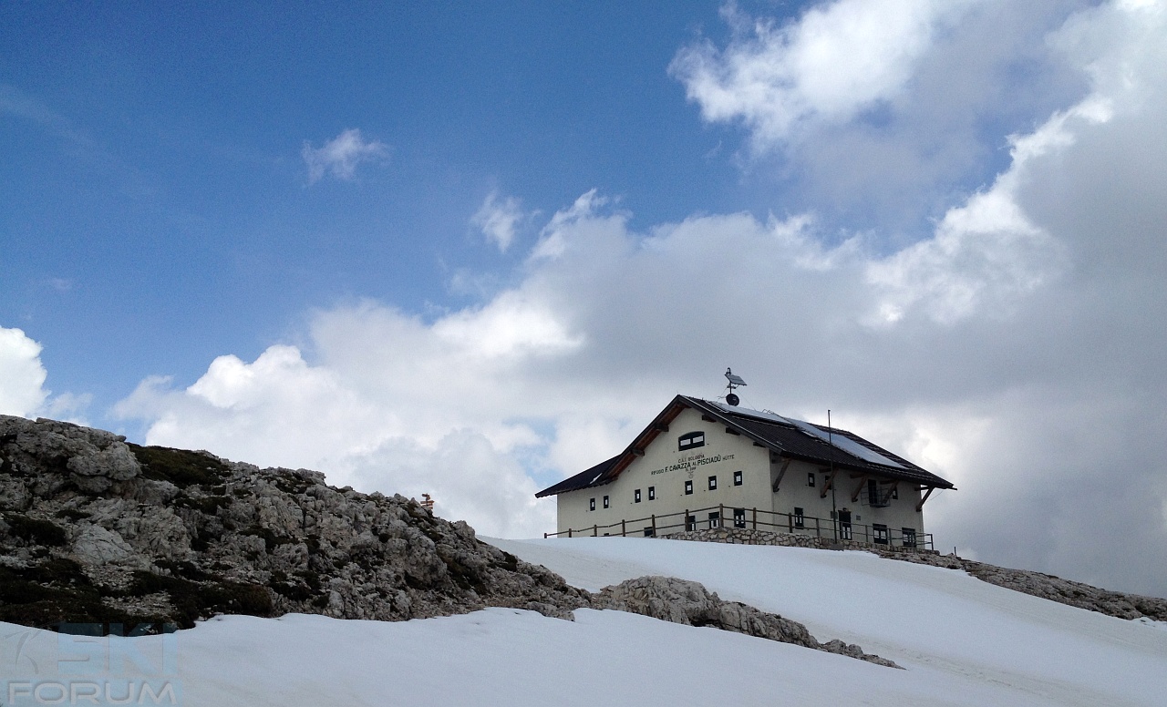 146498-rifugio-pisciadu.jpg