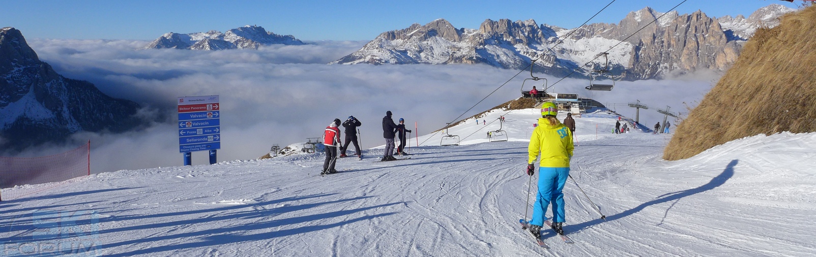 159860-panoramica-nubi-basse-val-di-fassa.jpg