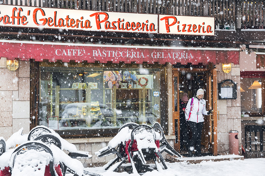163419-pasticceria-alleghe-neve.jpg