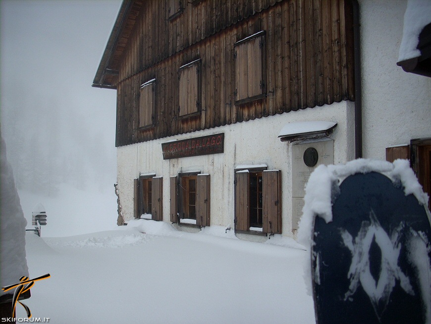 16444-croda-da-lago-palmieri-neve.jpg