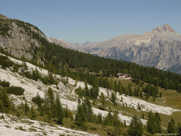 1658-16-rifugio-palmieri-foto.jpg