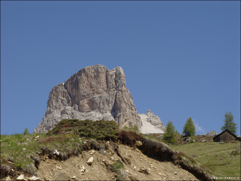 227-averau-dolomiti-01.jpg