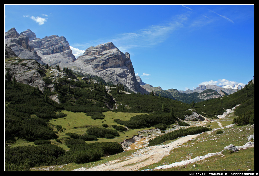 25261-trekking-dolomiti-tadega.jpg