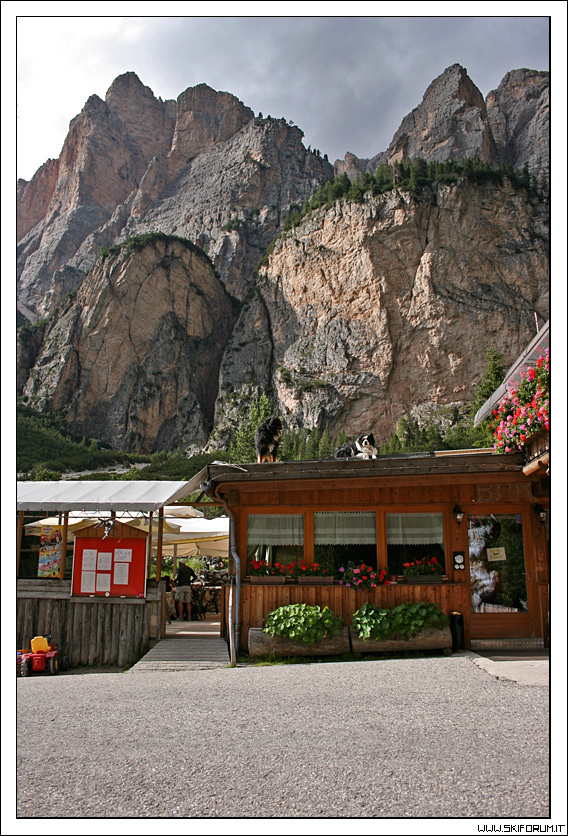 25506-capanna-alpina-san-cassiano.jpg