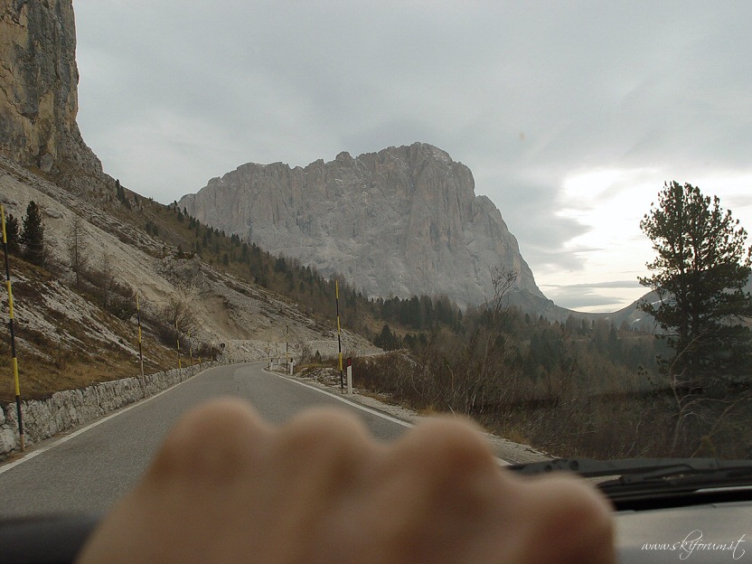 2613-sassolungo-strada-02-dolomiti.jpg
