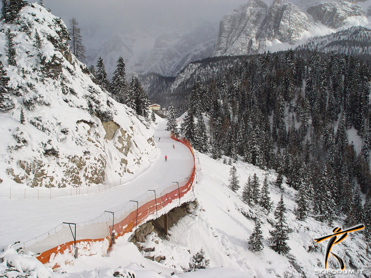 26980-dolomiti-pista.jpg