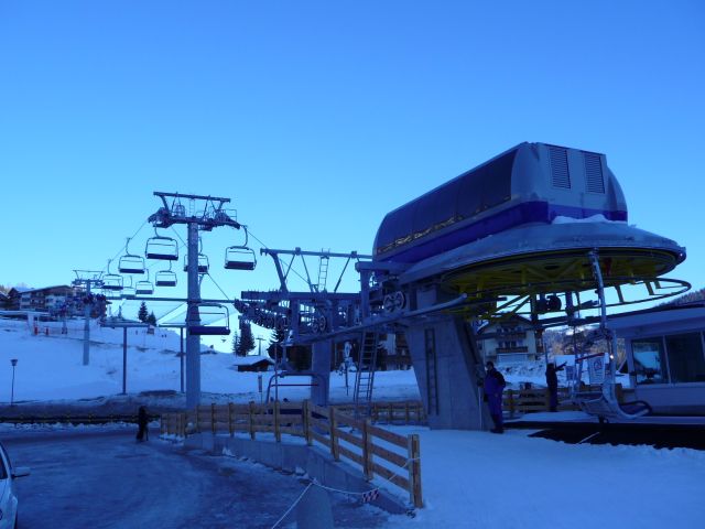 31622-colz-nel-parcheggio.jpg