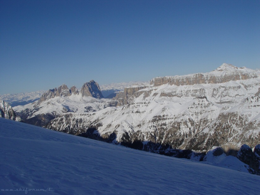 3735-17-panorama-sassolungo.jpg