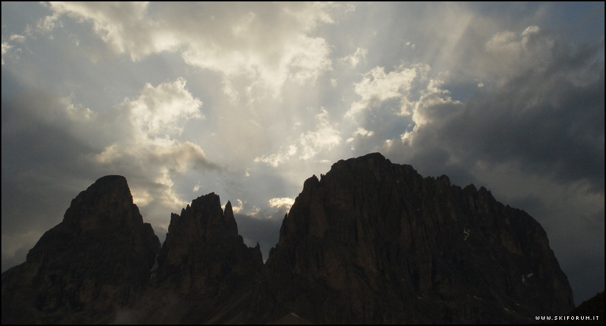 412-sassolungo-controluce-2.jpg