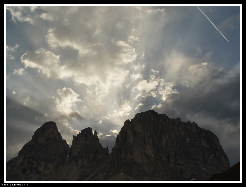 426-sassolungo-tramonto.jpg