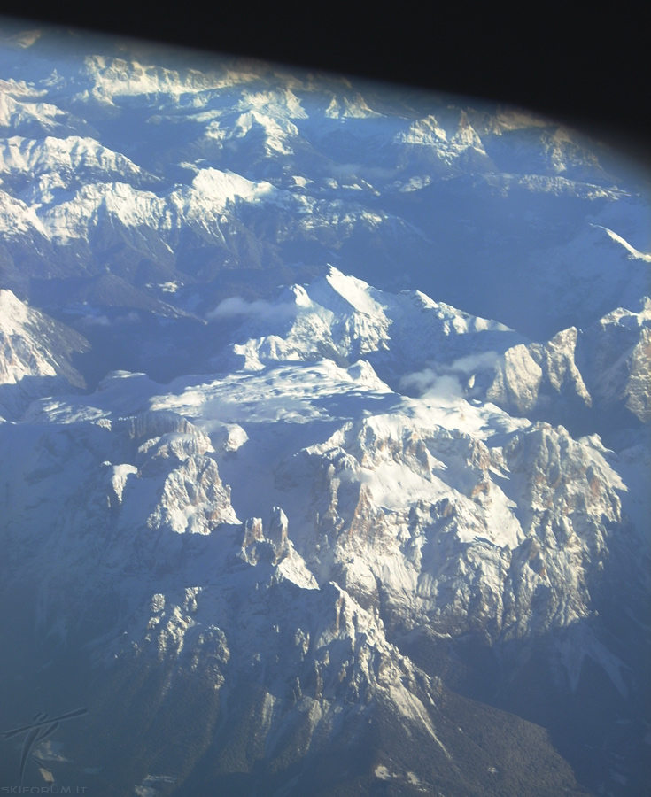 60366-dolomiti-aereo.jpg