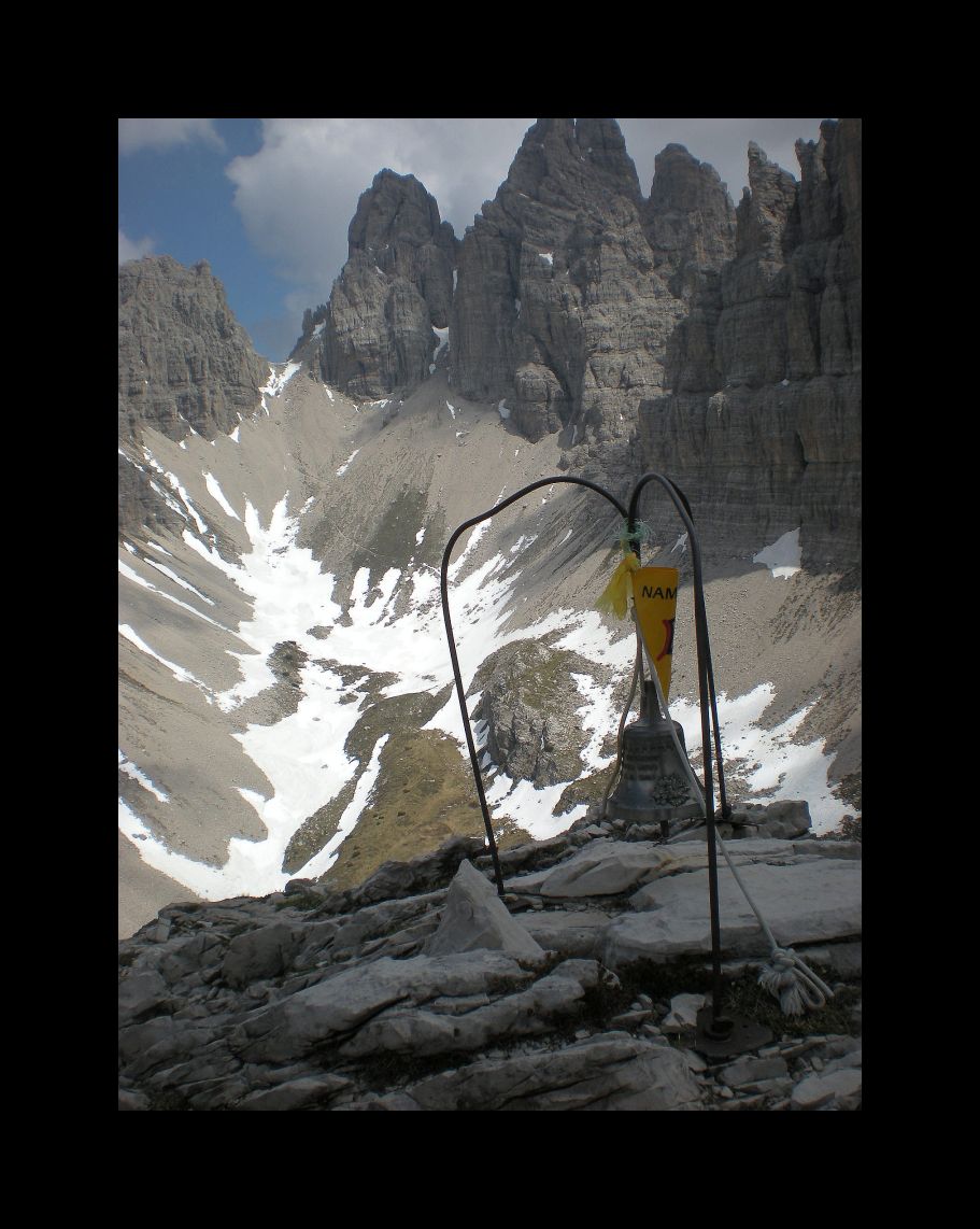 65712-039-campanile-di-val-montanaia-campana-di-vetta.jpg