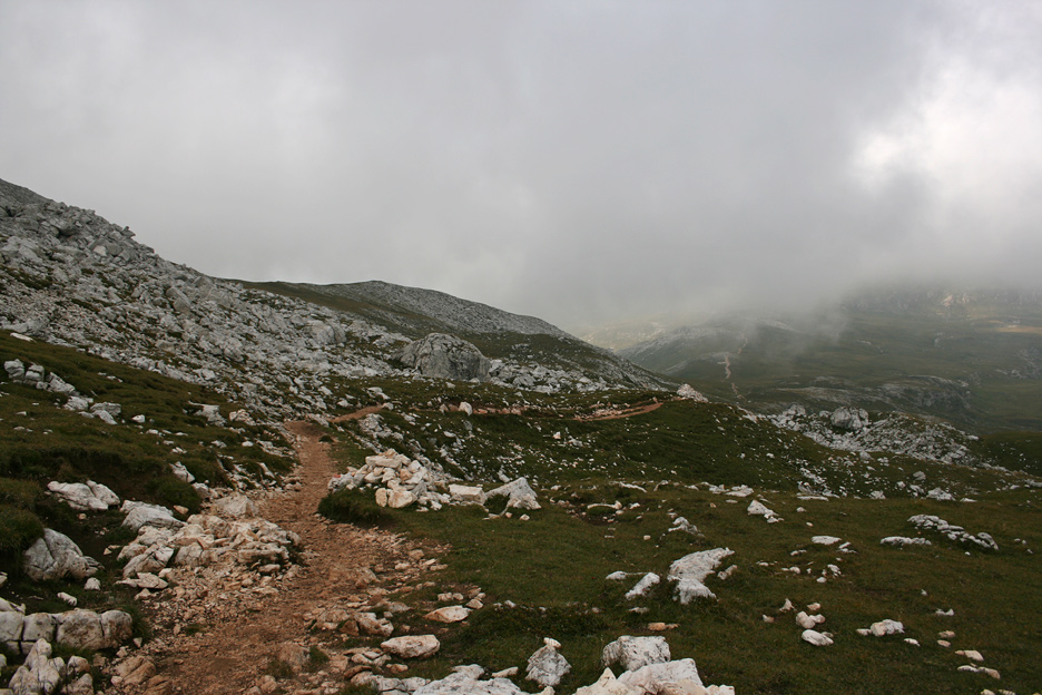 79280-verso-rifugio-bolzano-monte-pez.jpg