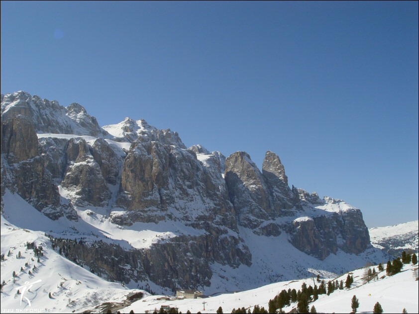 8024-dolomiti-superski.jpg