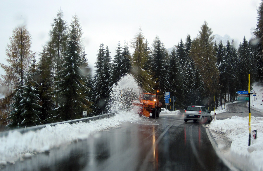 83208-strada-passo-san-pellegrino.jpg