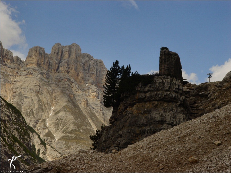 9021-dolomiti-cime.jpg