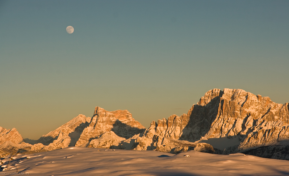 92299-dolomites.jpg