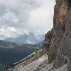 La parete della Tofana con la Marmolada sullo sfondo