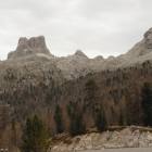 Strani colori in autunno per l'Averau